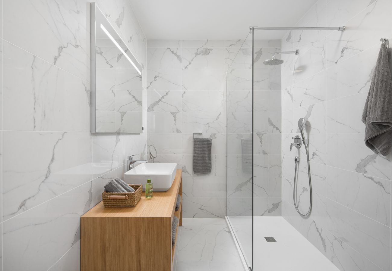 Вилла на Brnobici - Villa Mariva for 8 persons near Poreč with 44 m2 heated pool, sea view, fitness & kids playground