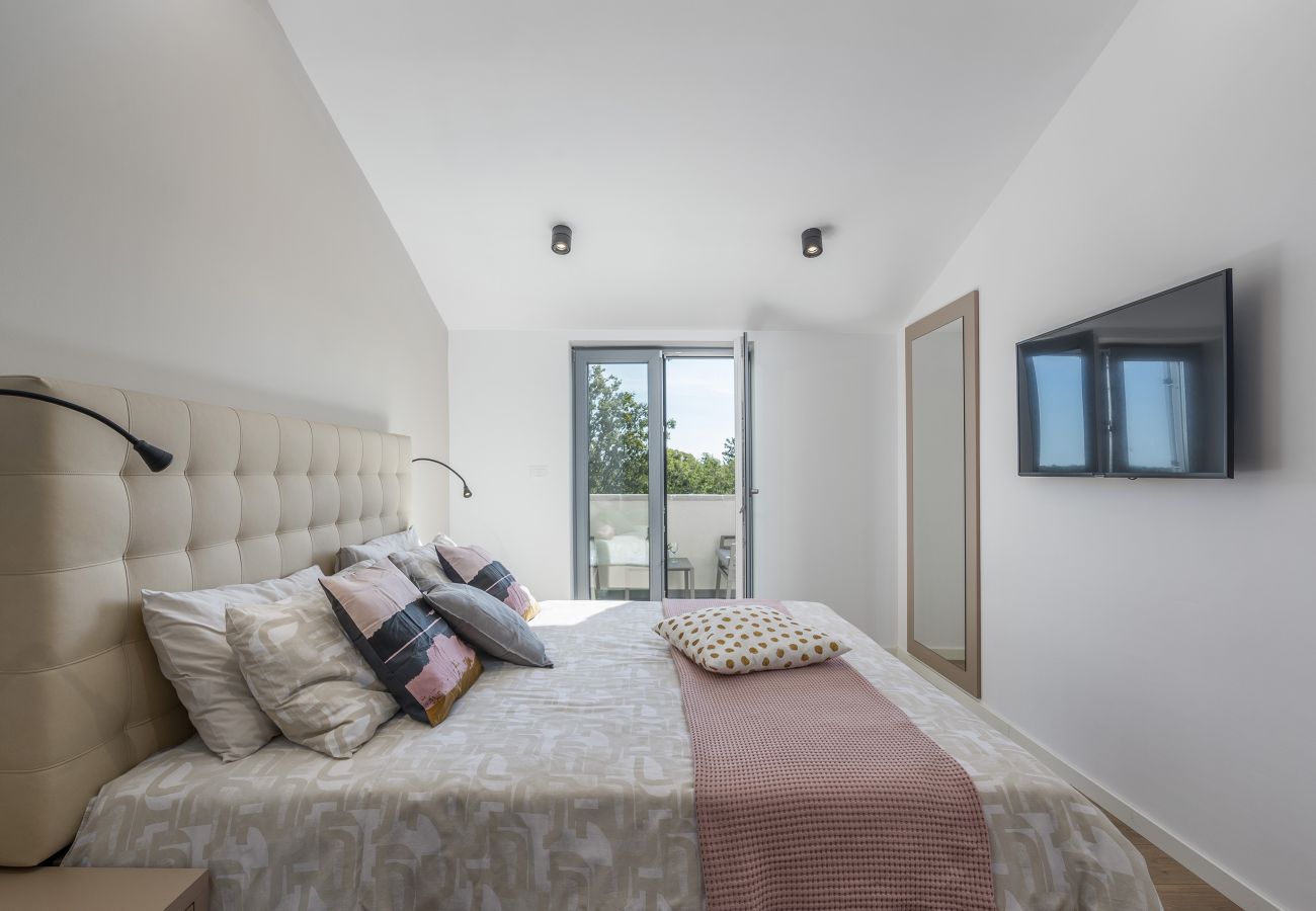 Вилла на Mali Golji - Villa Aurelia near Labin for 9 persons with heated 60 m2 pool, wellness & kids playground