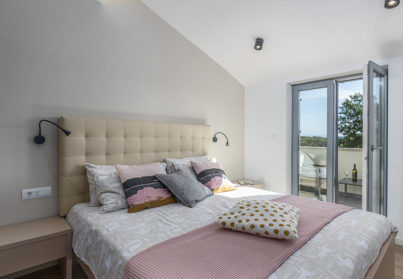 Вилла на Mali Golji - Villa Aurelia near Labin for 9 persons with heated 60 m2 pool, wellness & kids playground