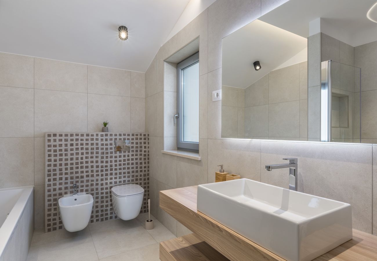 Вилла на Mali Golji - Villa Aurelia near Labin for 9 persons with heated 60 m2 pool, wellness & kids playground