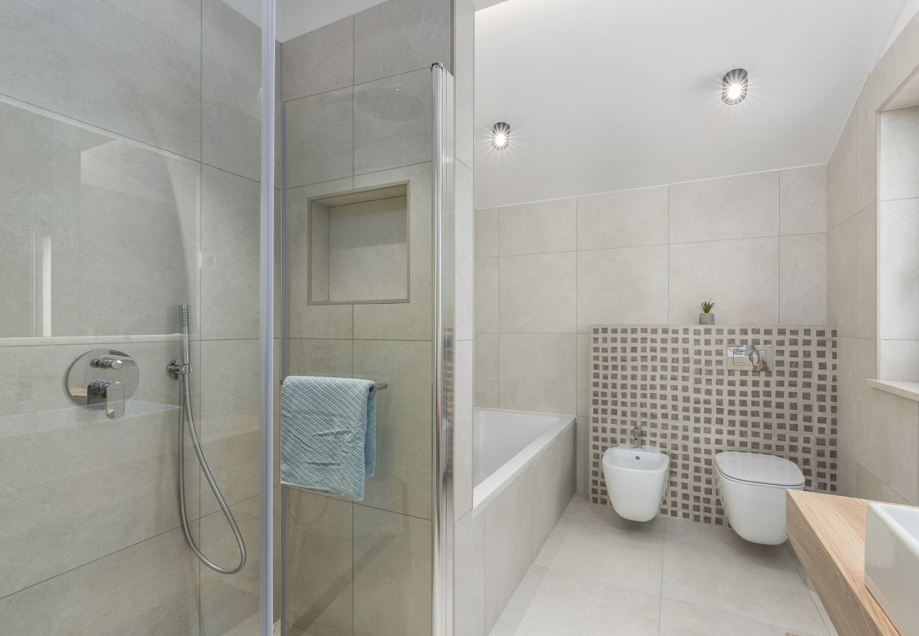 Вилла на Mali Golji - Villa Aurelia near Labin for 9 persons with heated 60 m2 pool, wellness & kids playground