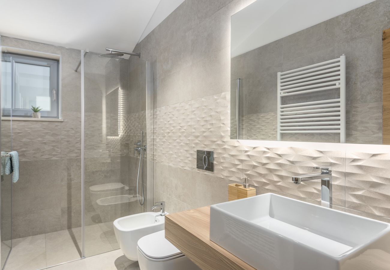 Вилла на Mali Golji - Villa Aurelia near Labin for 9 persons with heated 60 m2 pool, wellness & kids playground