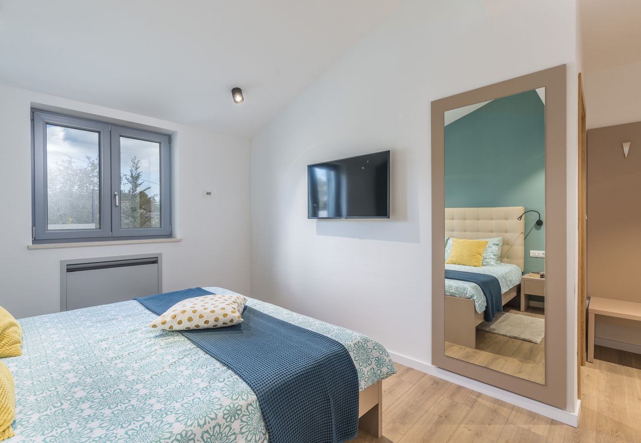 Вилла на Mali Golji - Villa Aurelia near Labin for 9 persons with heated 60 m2 pool, wellness & kids playground