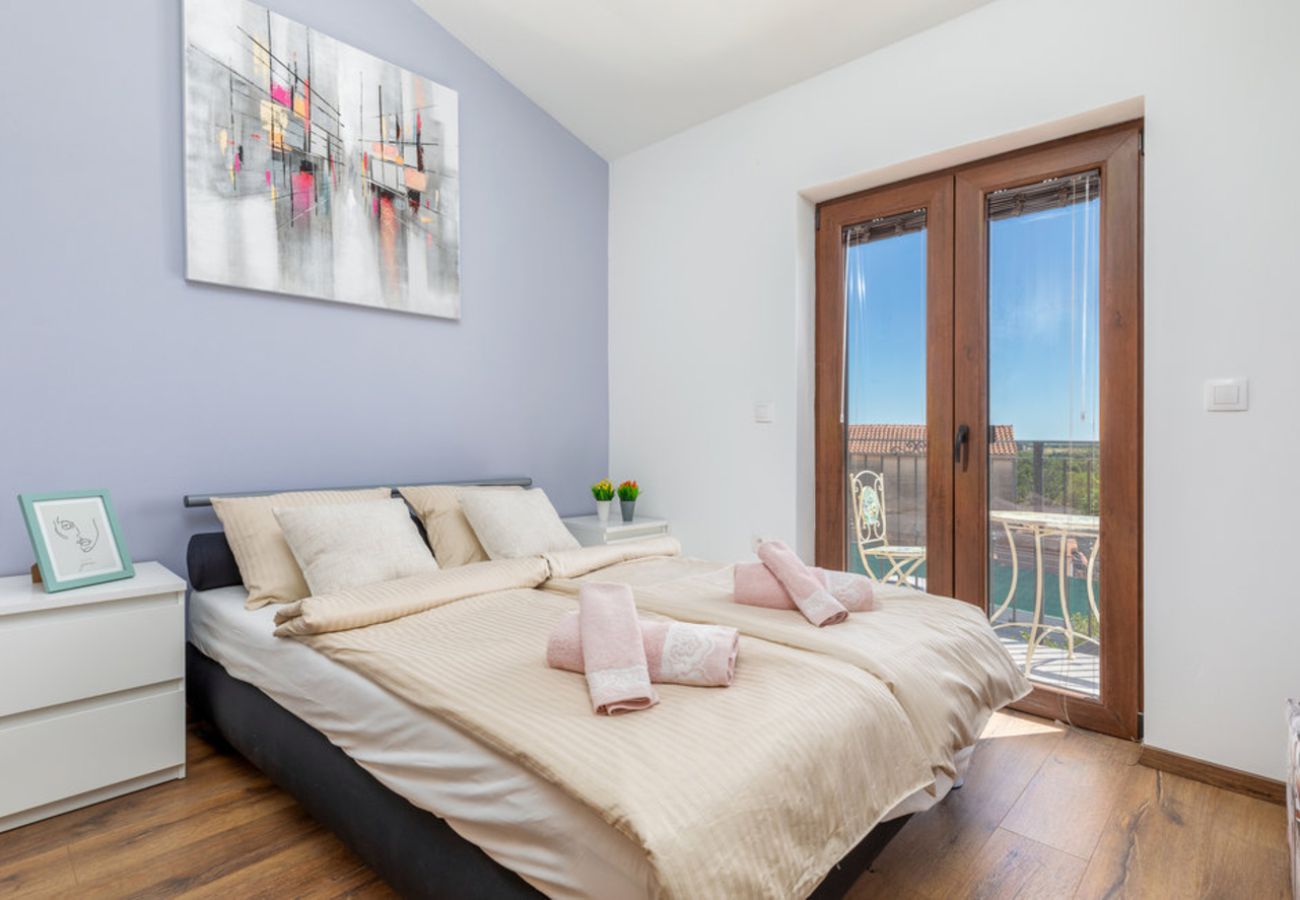 Вилла на Jadreški - Villa Tramontana near Pula for 6 persons with 30m2 private pool 