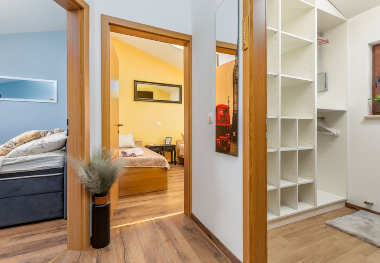 Вилла на Jadreški - Villa Tramontana near Pula for 6 persons with 30m2 private pool 