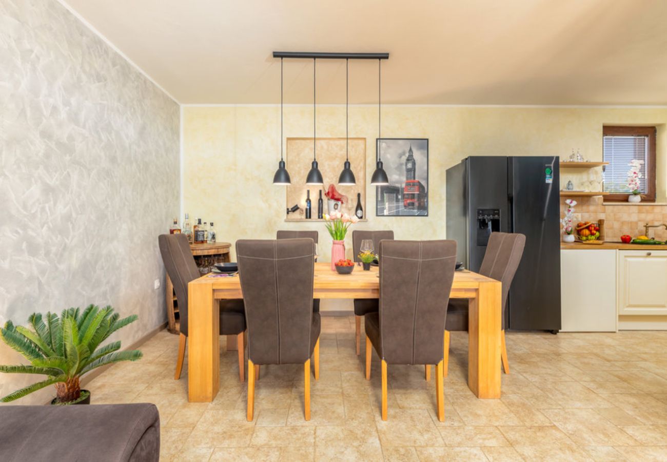 Вилла на Jadreški - Villa Tramontana near Pula for 6 persons with 30m2 private pool 