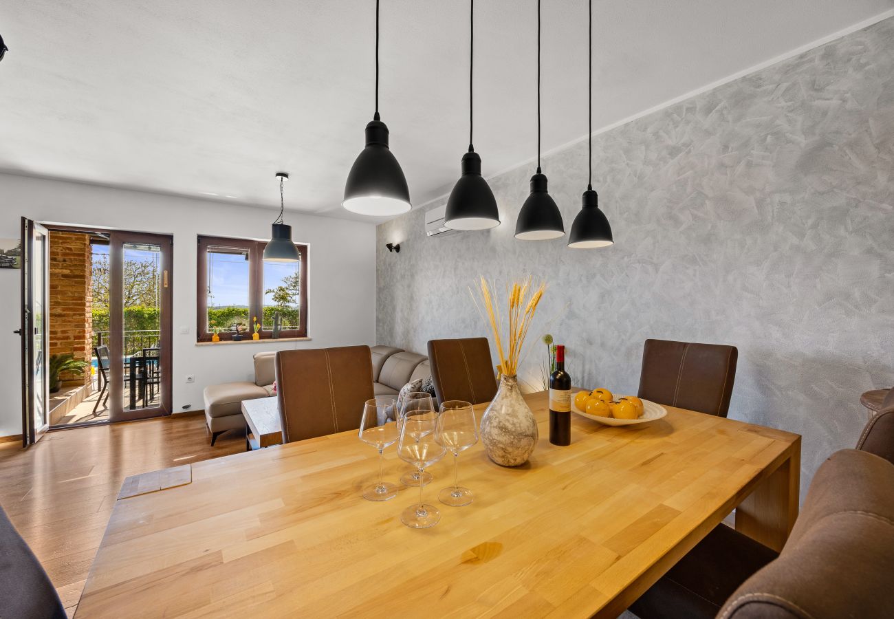 Вилла на Jadreški - Villa Tramontana near Pula for 6 persons with 30m2 private pool 