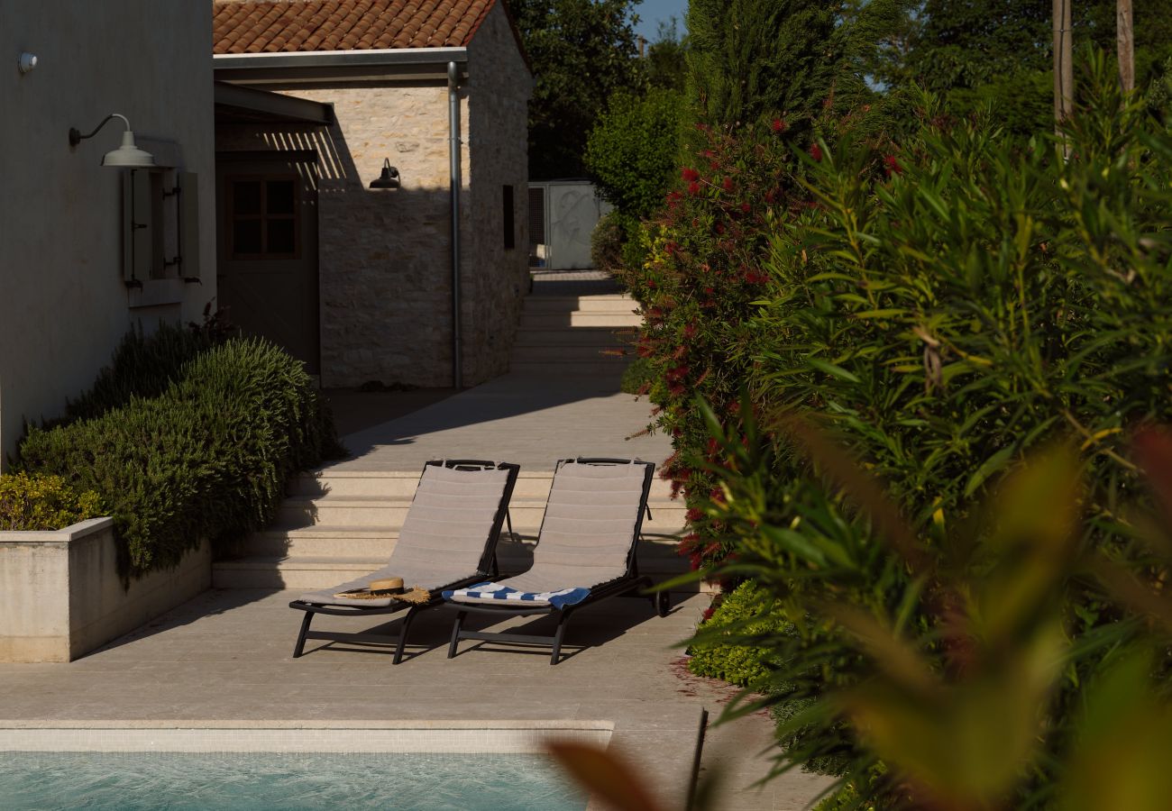 Вилла на Kurili - Casa Labobina near Rovinj for 8 persons with private 32 m2 heated pool - pet friendly