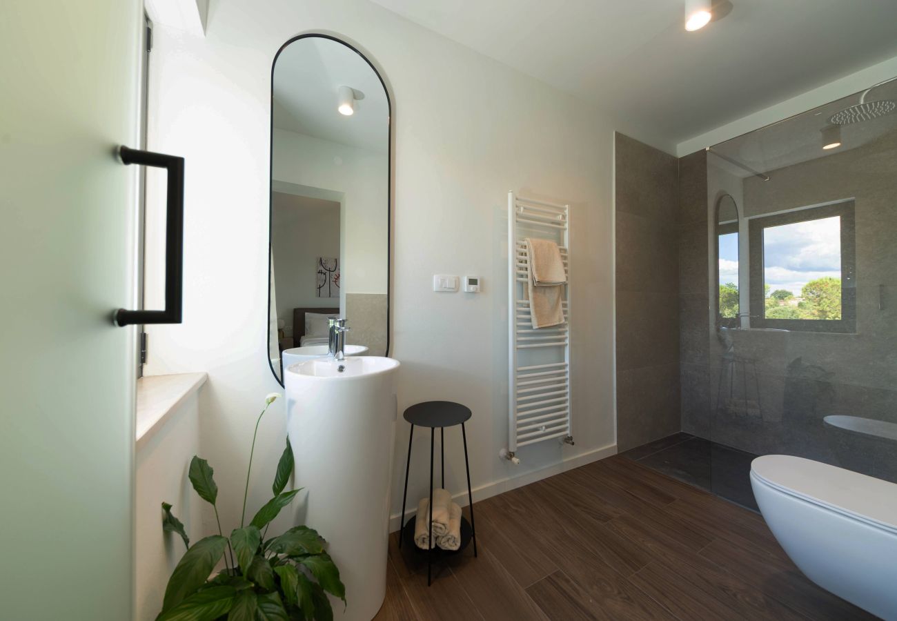 Вилла на Kurili - Villa Natura Silente near Rovinj for 8 people with 40 m2 heated pool, sauna & jacuzzi 