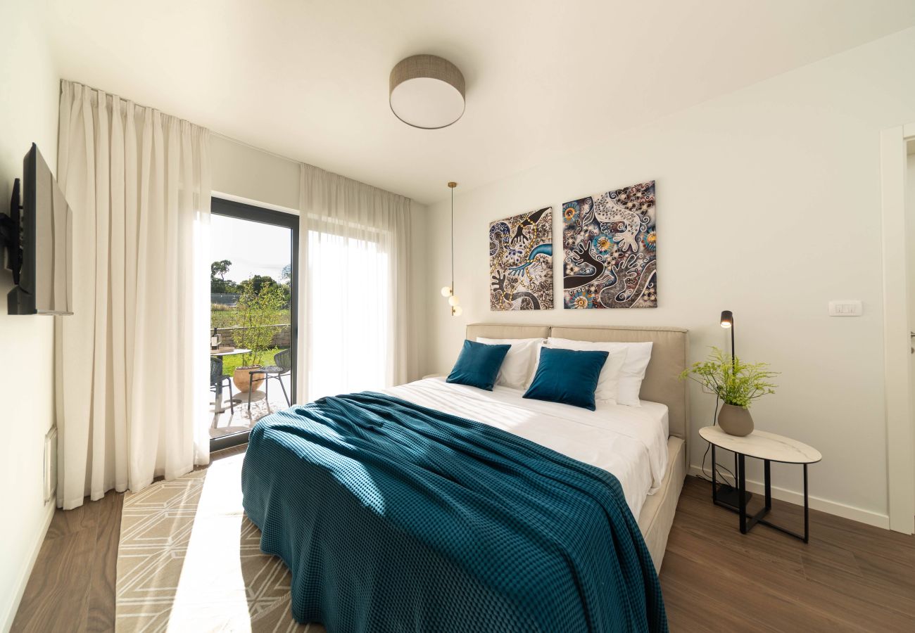 Вилла на Kurili - Villa Natura Silente near Rovinj for 8 people with 40 m2 heated pool, sauna & jacuzzi 