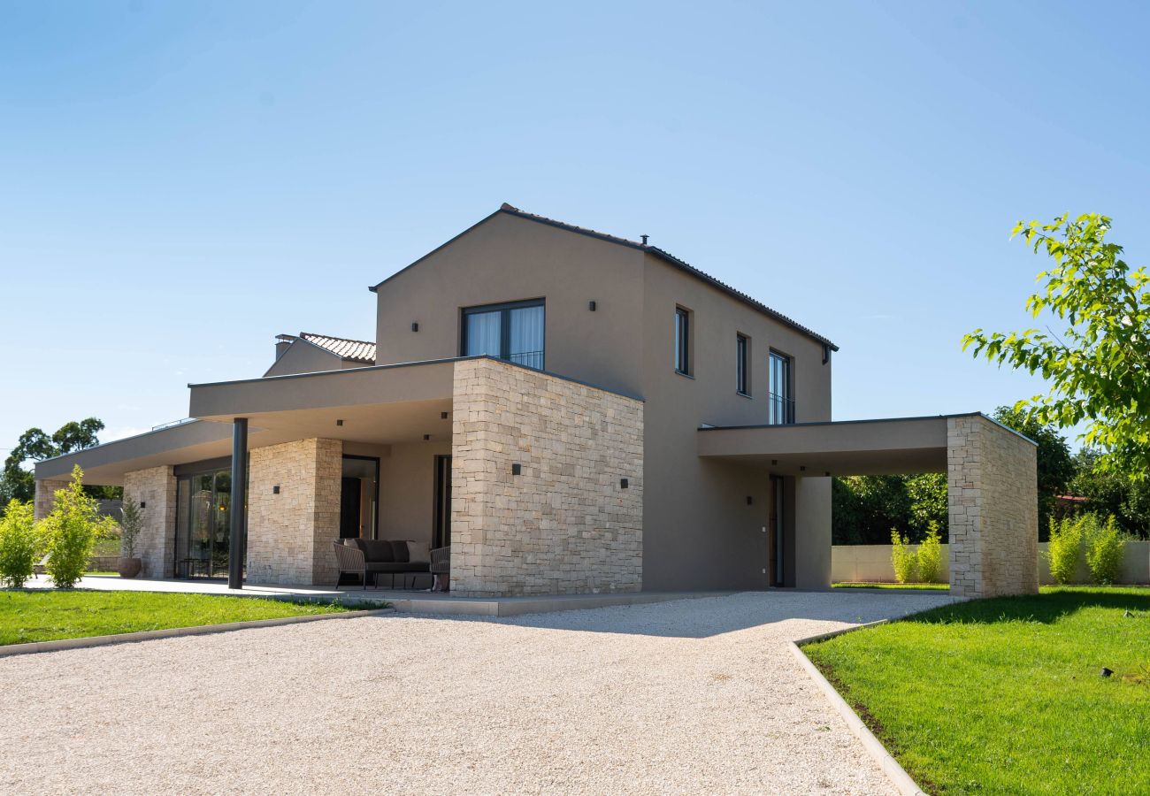 Вилла на Kurili - Villa Natura Silente near Rovinj for 8 people with 40 m2 heated pool, sauna & jacuzzi 