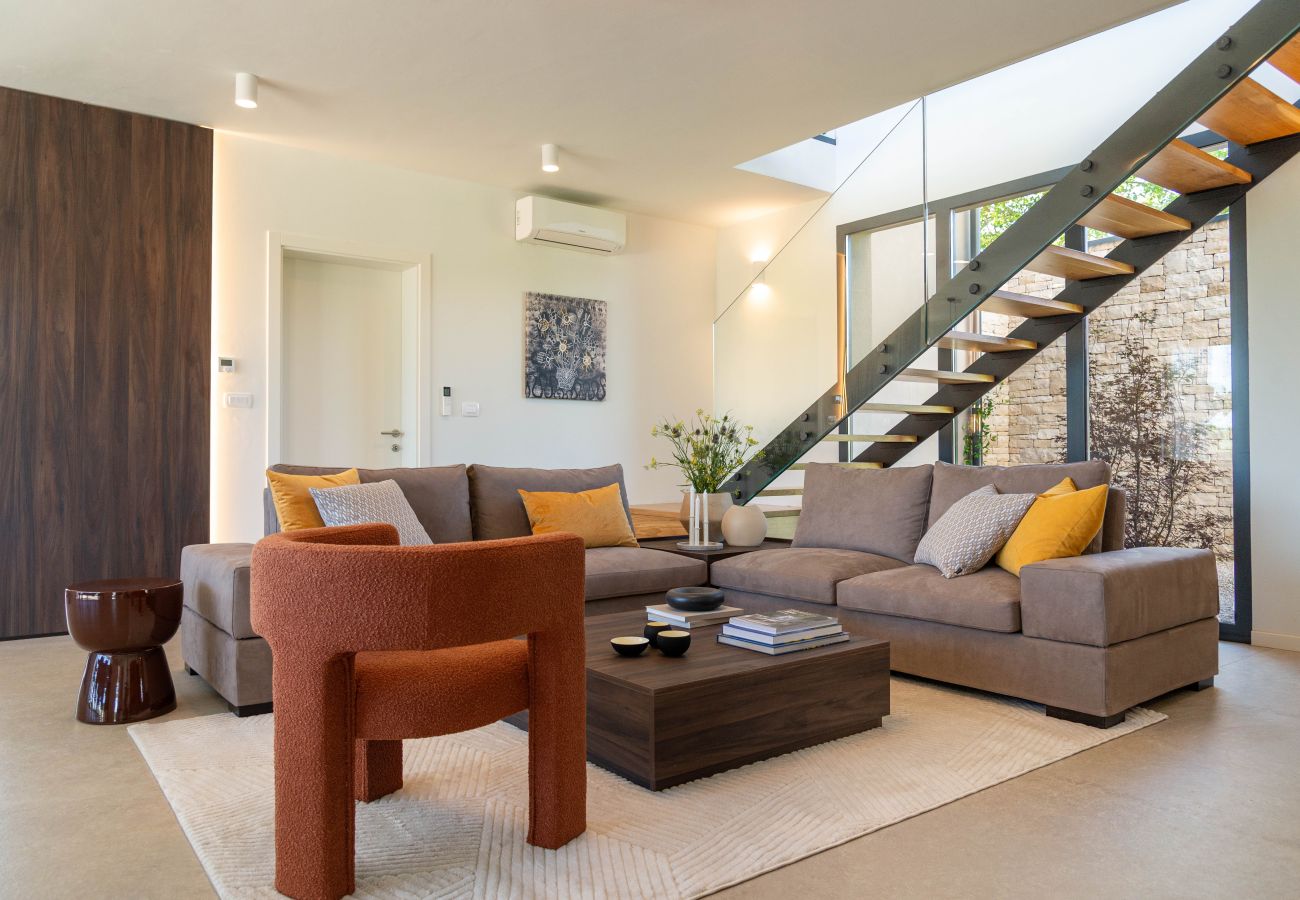 Вилла на Kurili - Villa Natura Silente near Rovinj for 8 people with 40 m2 heated pool, sauna & jacuzzi 