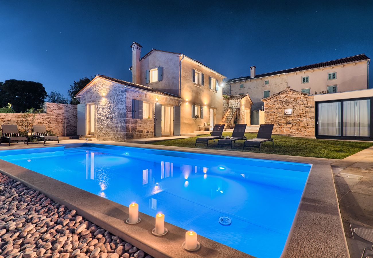 Вилла на Kurili - Charming Villa Spirit of Istria near Rovinj for 6 persons with 32 m2 private pool & jacuzzi