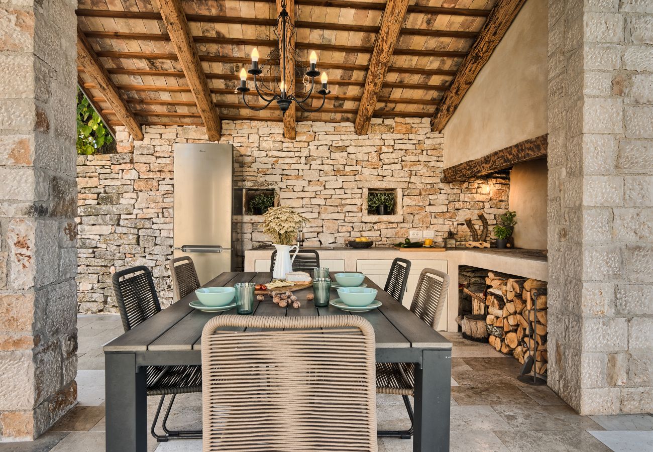 Вилла на Kurili - Charming Villa Spirit of Istria near Rovinj for 6 persons with 32 m2 private pool & jacuzzi