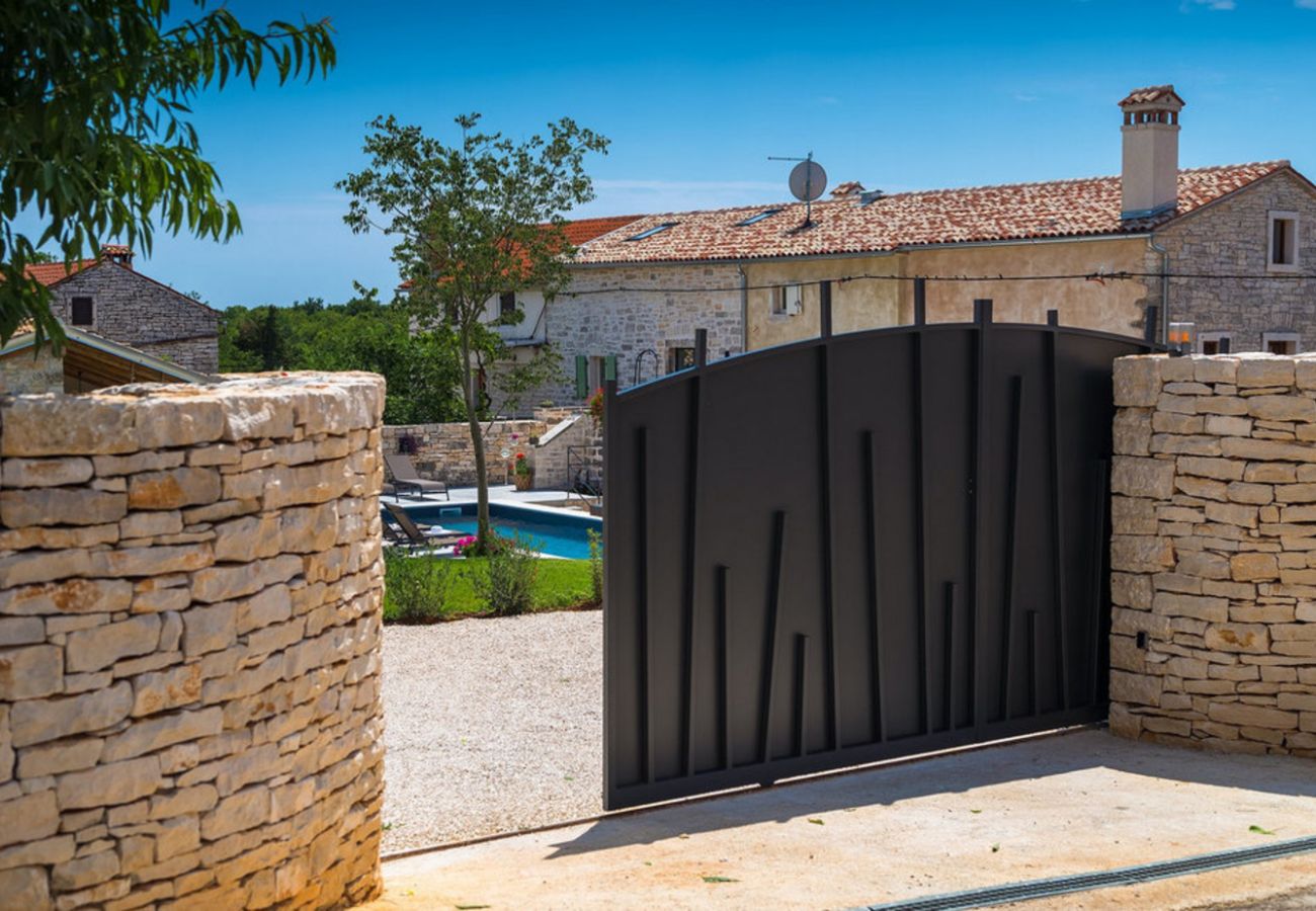 Вилла на Kurili - Villa Kurili No14 near Rovinj for 7 persons with 34 m2 private pool & jacuzzi