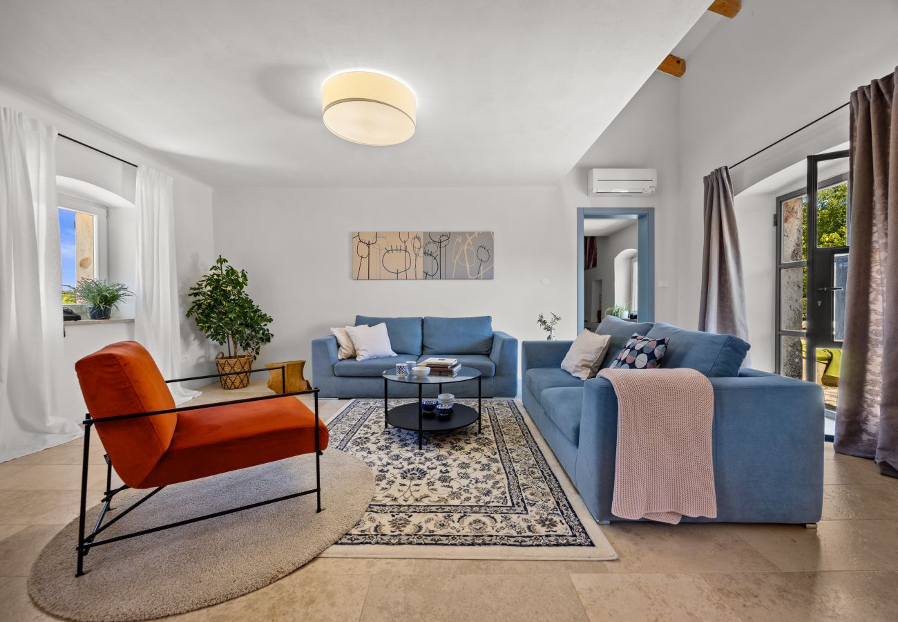 Вилла на Kurili - Villa Kurili No14 near Rovinj for 7 persons with 34 m2 private pool & jacuzzi