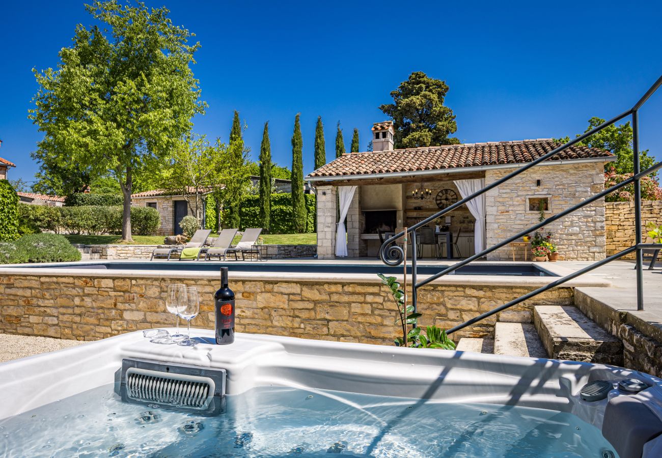 Вилла на Kurili - Villa Kurili No14 near Rovinj for 7 persons with 34 m2 private pool & jacuzzi