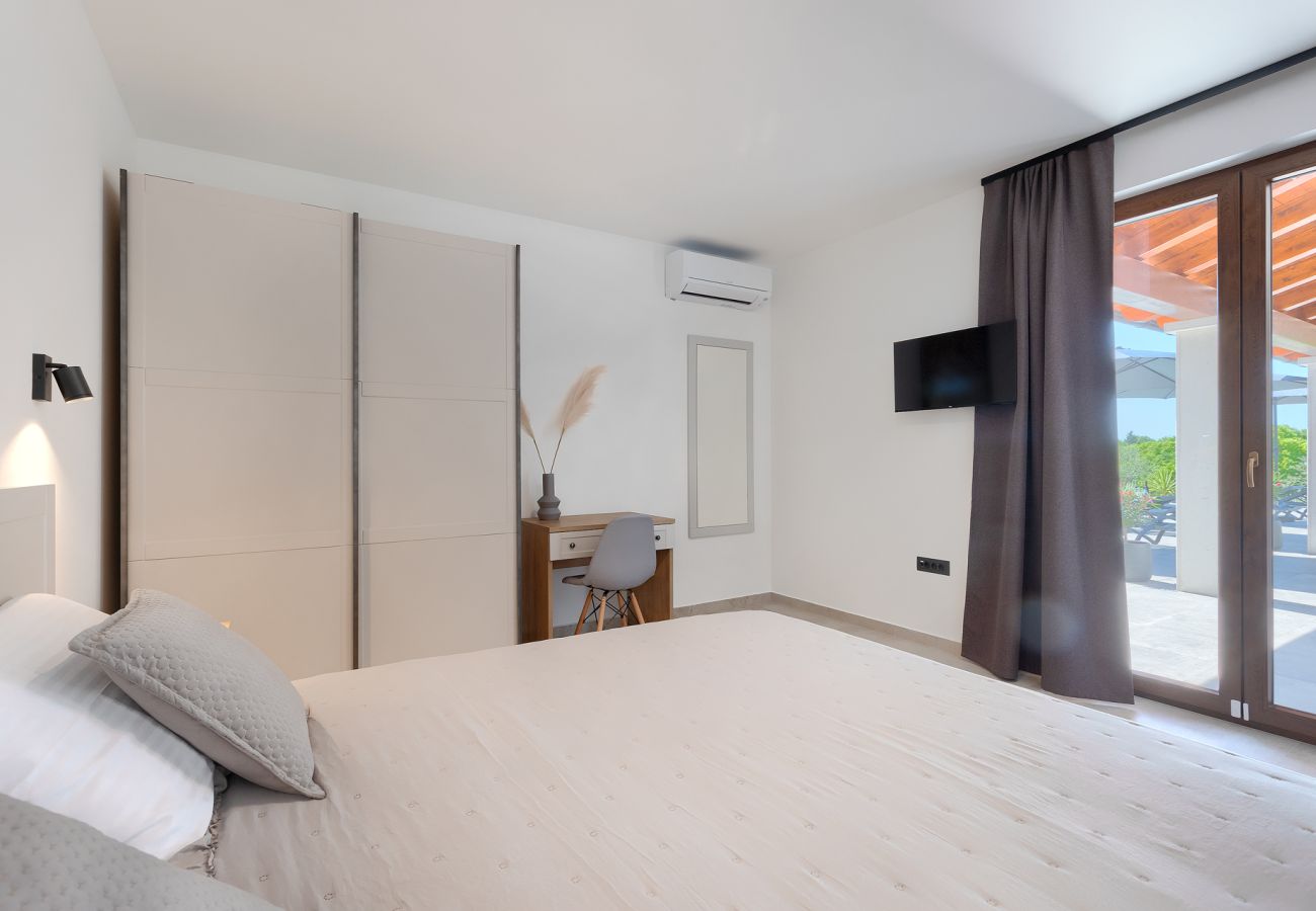 Вилла на Valtura - Villa Sirola near Pula for 8 persons with 36 m2 private pool & kids activities