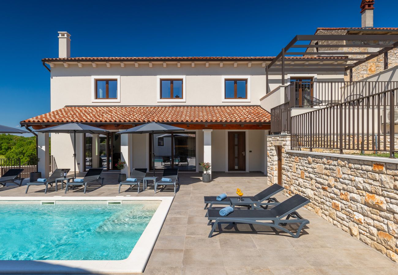 Вилла на Valtura - Villa Sirola near Pula for 8 persons with 36 m2 private pool & kids activities