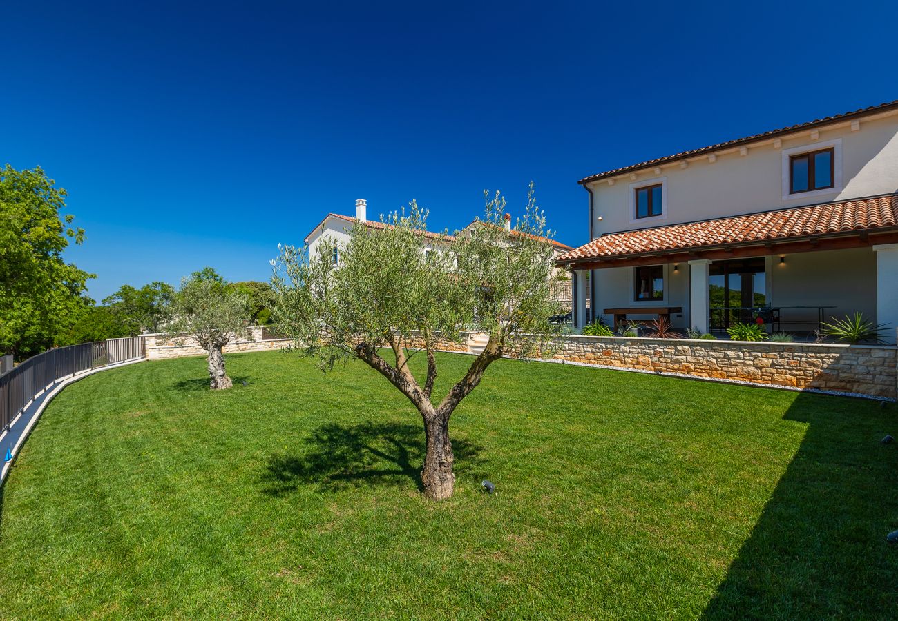 Вилла на Valtura - Villa Sirola near Pula for 8 persons with 36 m2 private pool & kids activities