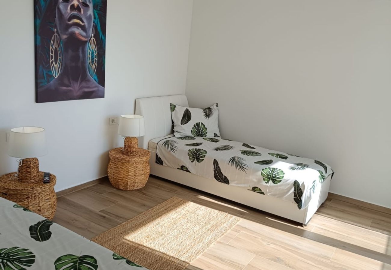 Вилла на Pomer - Villa Pergosa near Medulin for 8 persons with 38 m2 pool, sea view - only 200 meters from beach