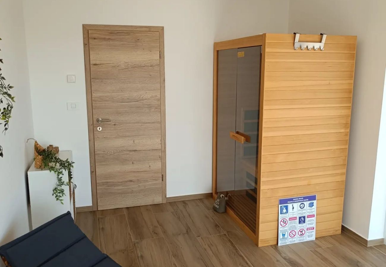 Вилла на Pomer - Villa Pergosa near Medulin for 8 persons with 38 m2 pool, sea view - only 200 meters from beach