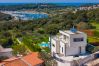 Вилла на Vintijan - Luxury Villa PS Deluxe in Pula for 8 persons with 60 m2 heated pool, wellness & sea view