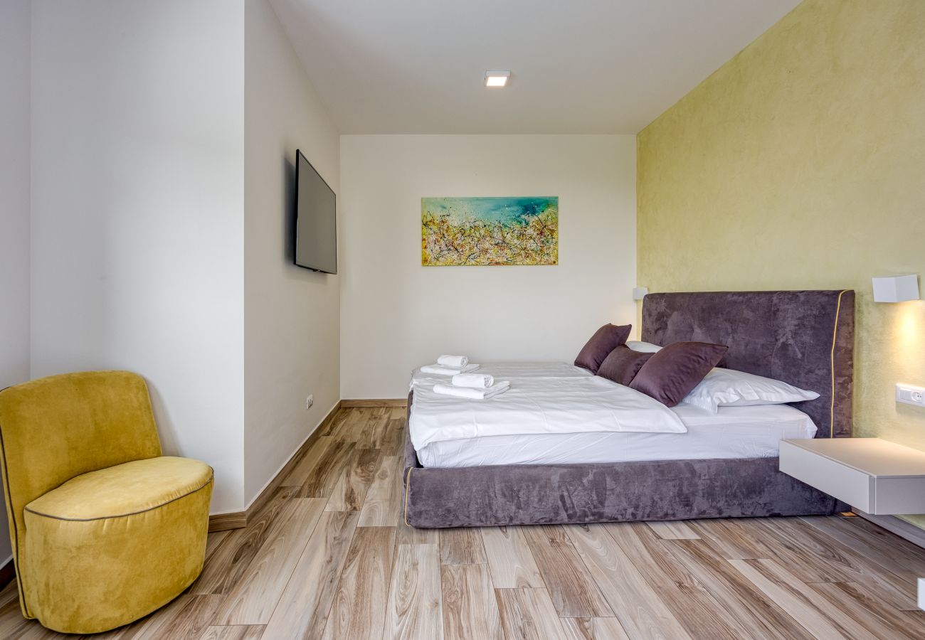 Вилла на Kringa - Villa Nada for 8 persons in Central Istria with 55 m2 pool, wellness & free bikes