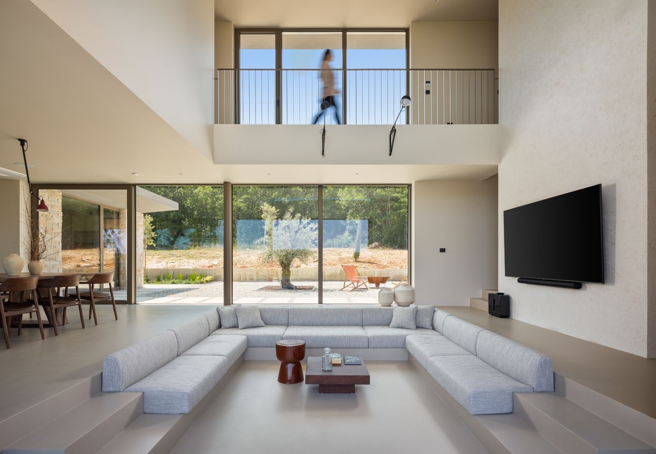 Вилла на Brajkovici - Villa bOx in Central Istria for 14 persons with wellness, 54 m2 heated pool, & kids playground