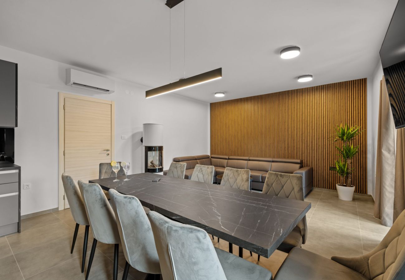 Вилла на Sveta Katarina - Villa Nene near Labin - Rabac for 10 persons with 55 m2 pool, wellness area & large garden