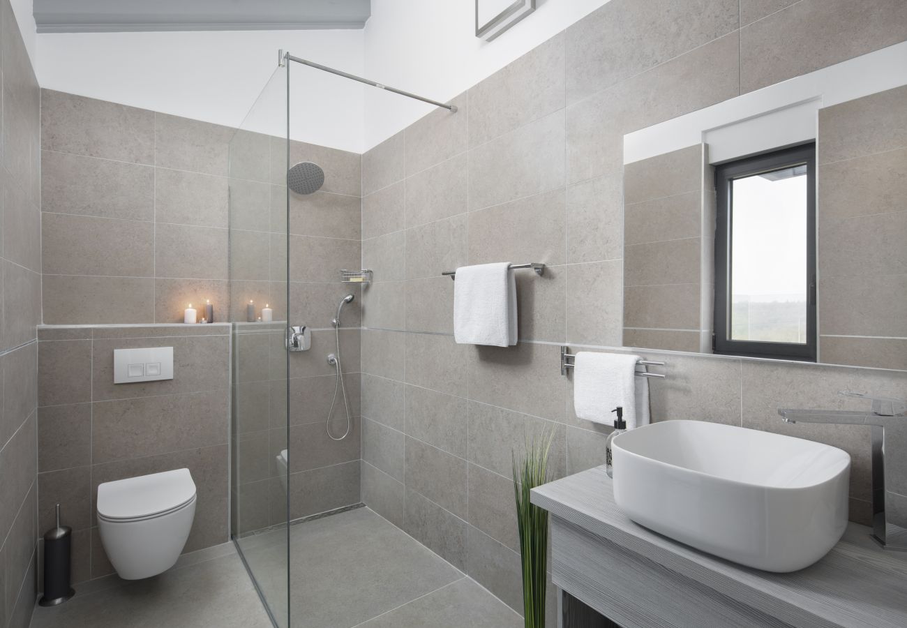 Вилла на Vodnjan - Villa Infinity near Pula for 8 persons with 68 m2 private pool, sauna & kids playground