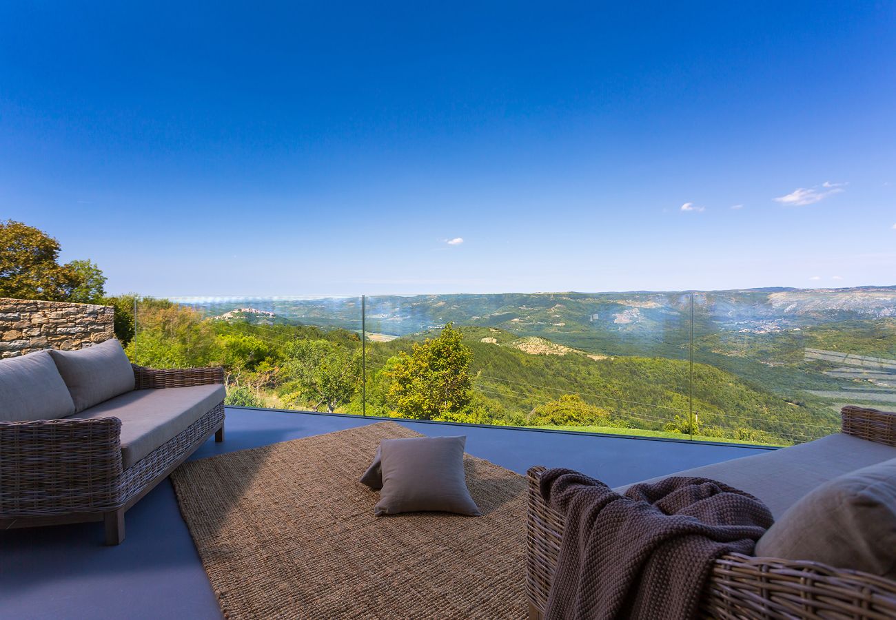 Вилла на Pazin - Villa Vista Zamask for 7 persons near Motovun with 60 m2 heated pool, free bikes & panoramic view