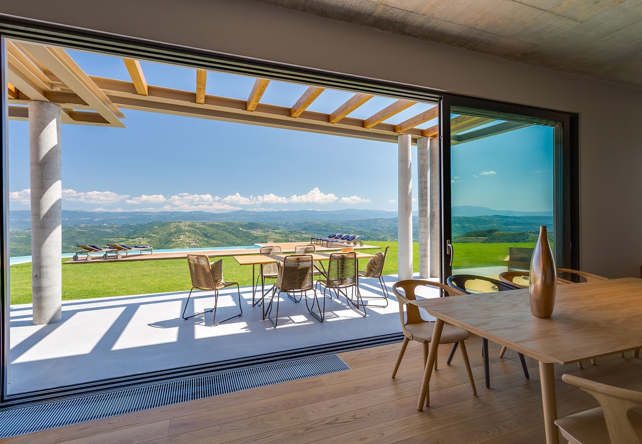 Вилла на Pazin - Villa Vista Zamask for 7 persons near Motovun with 60 m2 heated pool, free bikes & panoramic view