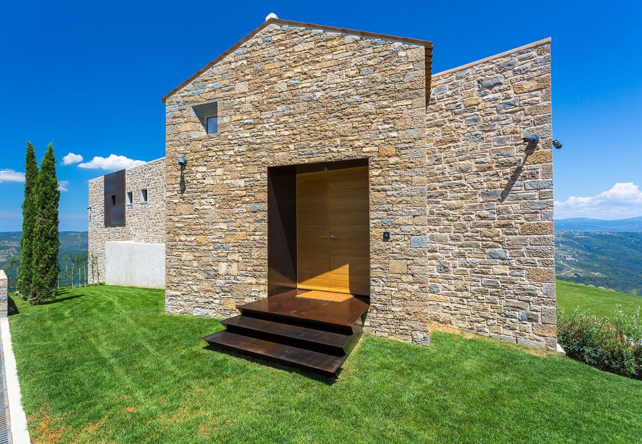 Вилла на Pazin - Villa Vista Zamask for 7 persons near Motovun with 60 m2 heated pool, free bikes & panoramic view