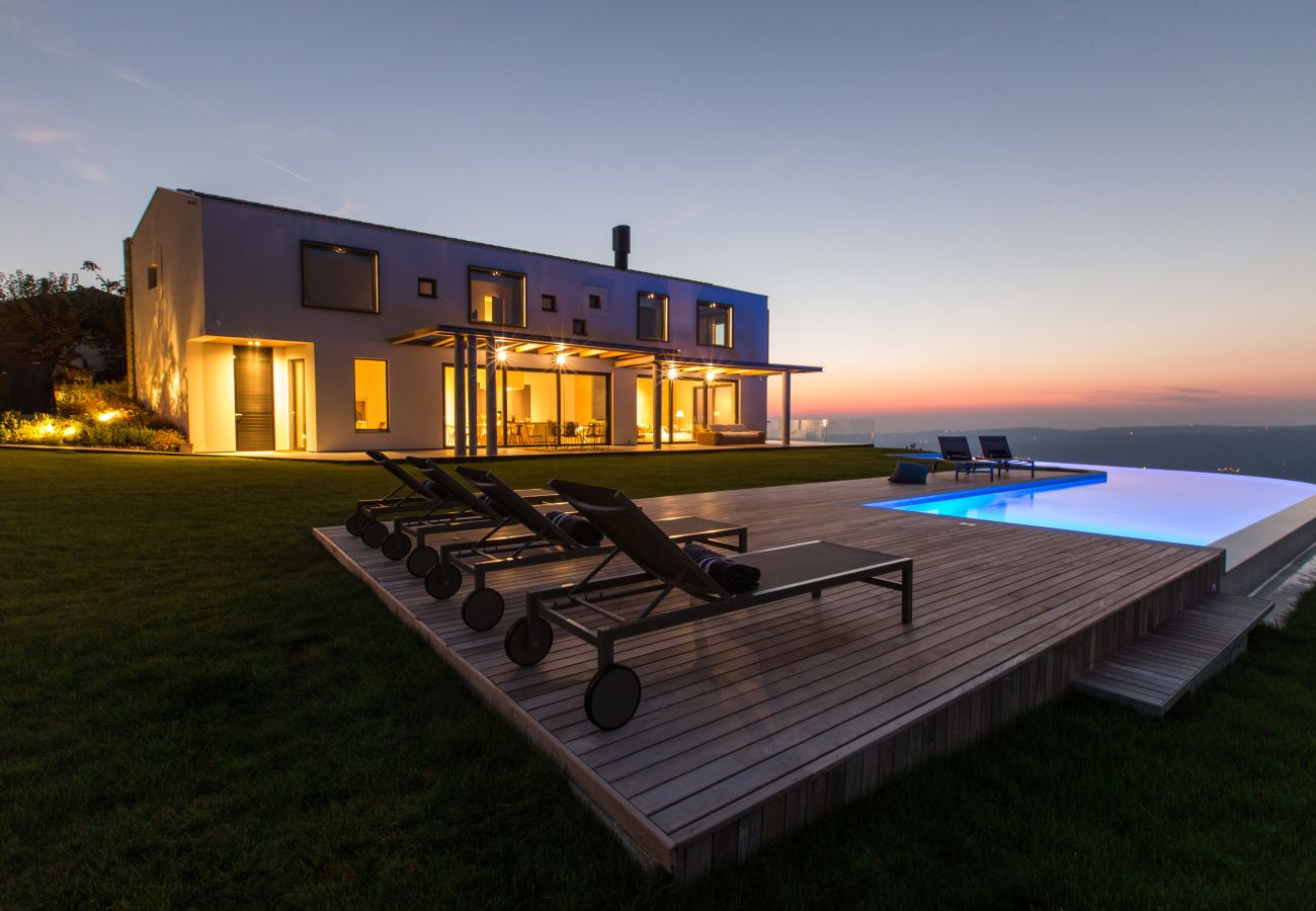 Вилла на Pazin - Villa Vista Zamask for 7 persons near Motovun with 60 m2 heated pool, free bikes & panoramic view