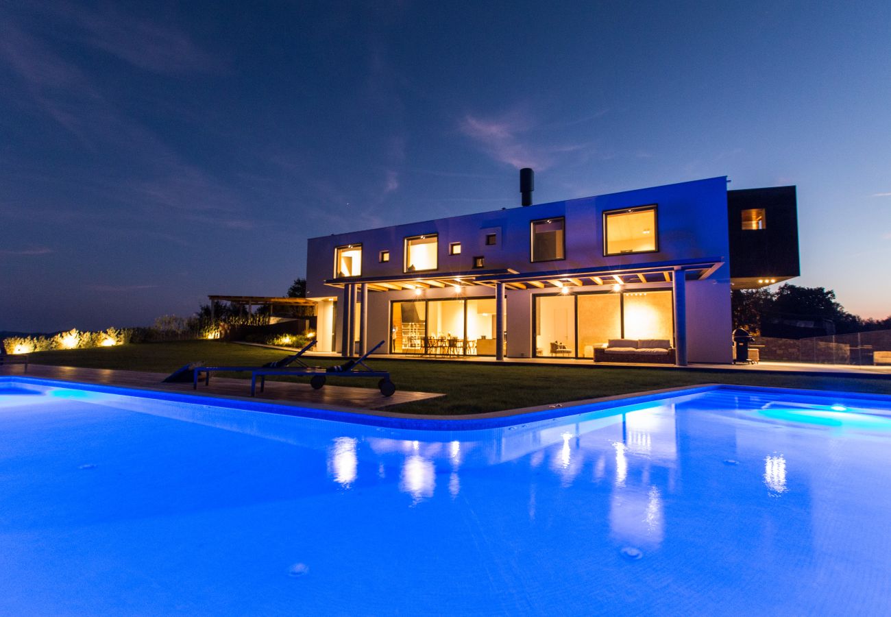 Вилла на Pazin - Villa Vista Zamask for 7 persons near Motovun with 60 m2 heated pool, free bikes & panoramic view