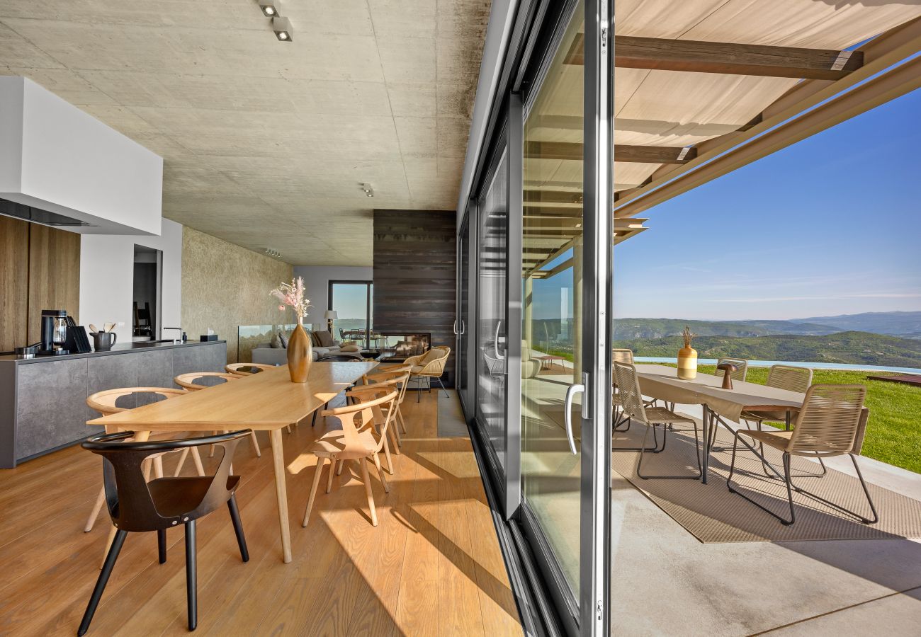 Вилла на Pazin - Villa Vista Zamask for 7 persons near Motovun with 60 m2 heated pool, free bikes & panoramic view