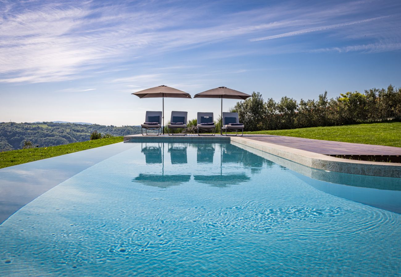 Вилла на Pazin - Villa Vista Zamask for 7 persons near Motovun with 60 m2 heated pool, free bikes & panoramic view