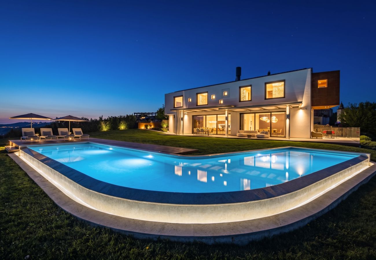 Вилла на Pazin - Villa Vista Zamask for 7 persons near Motovun with 60 m2 heated pool, free bikes & panoramic view