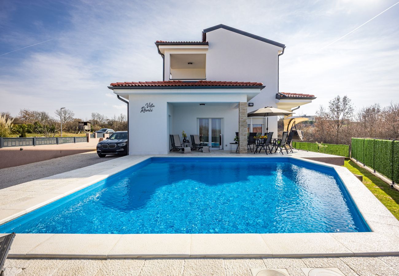 Вилла на Buje - Villa Renci near Umag for 8 persons with 30 m2 private heated pool