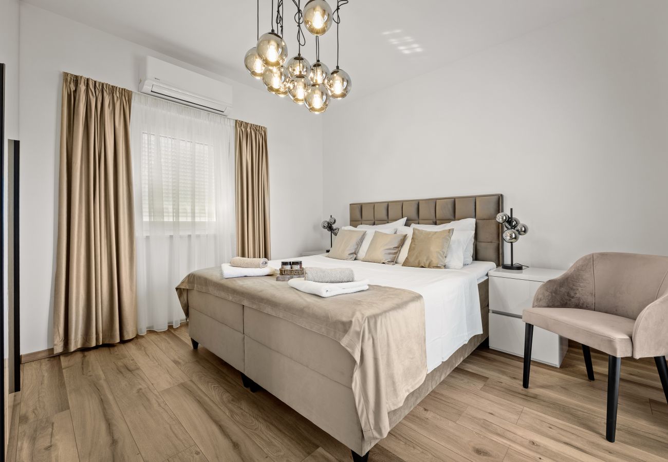 Вилла на Buje - Villa Renci near Umag for 8 persons with 30 m2 private heated pool