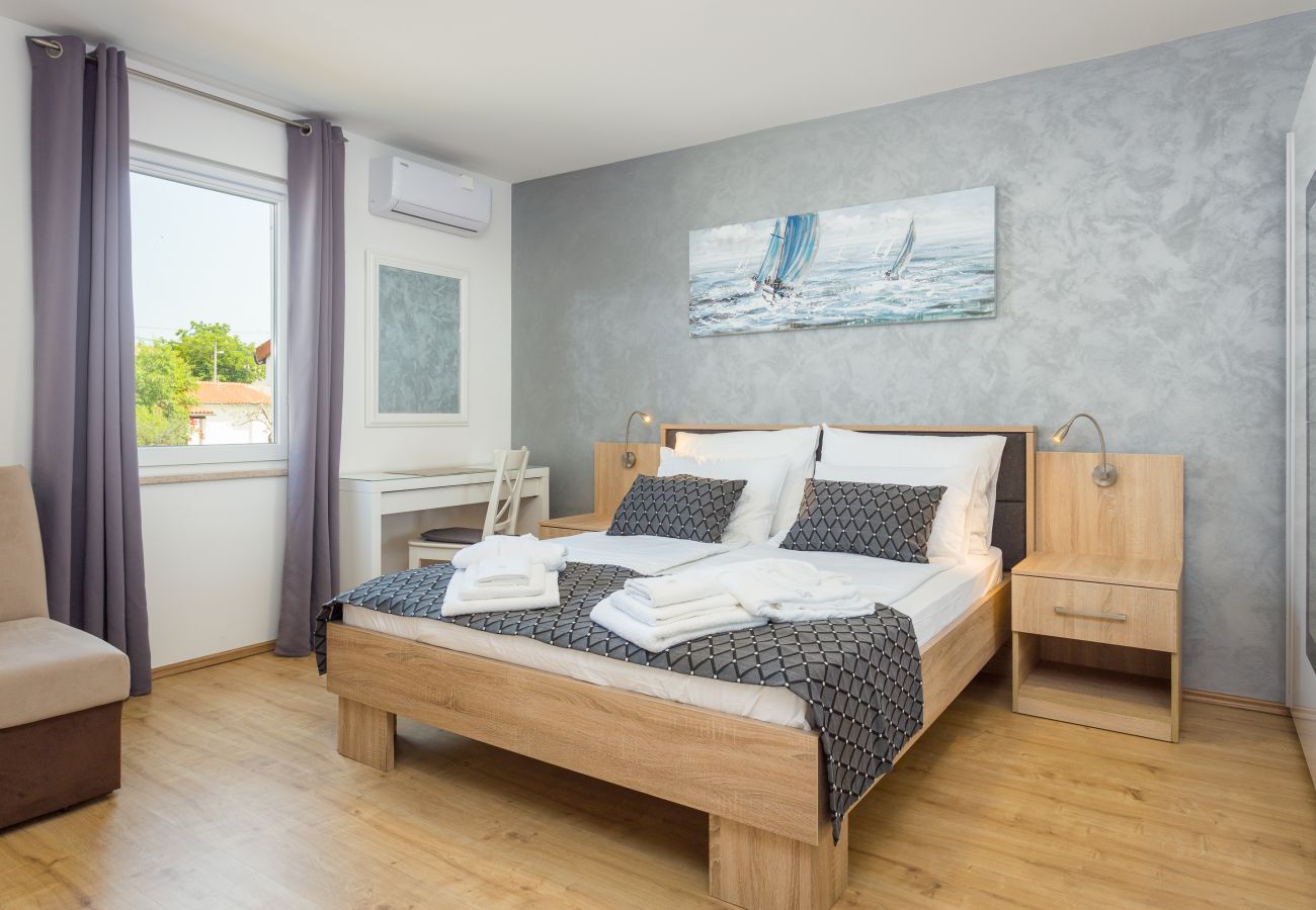 Вилла на Matohanci - Villa Beauty near Rovinj for 7 people with 55 m2 private heated pool, wellness & kids playground