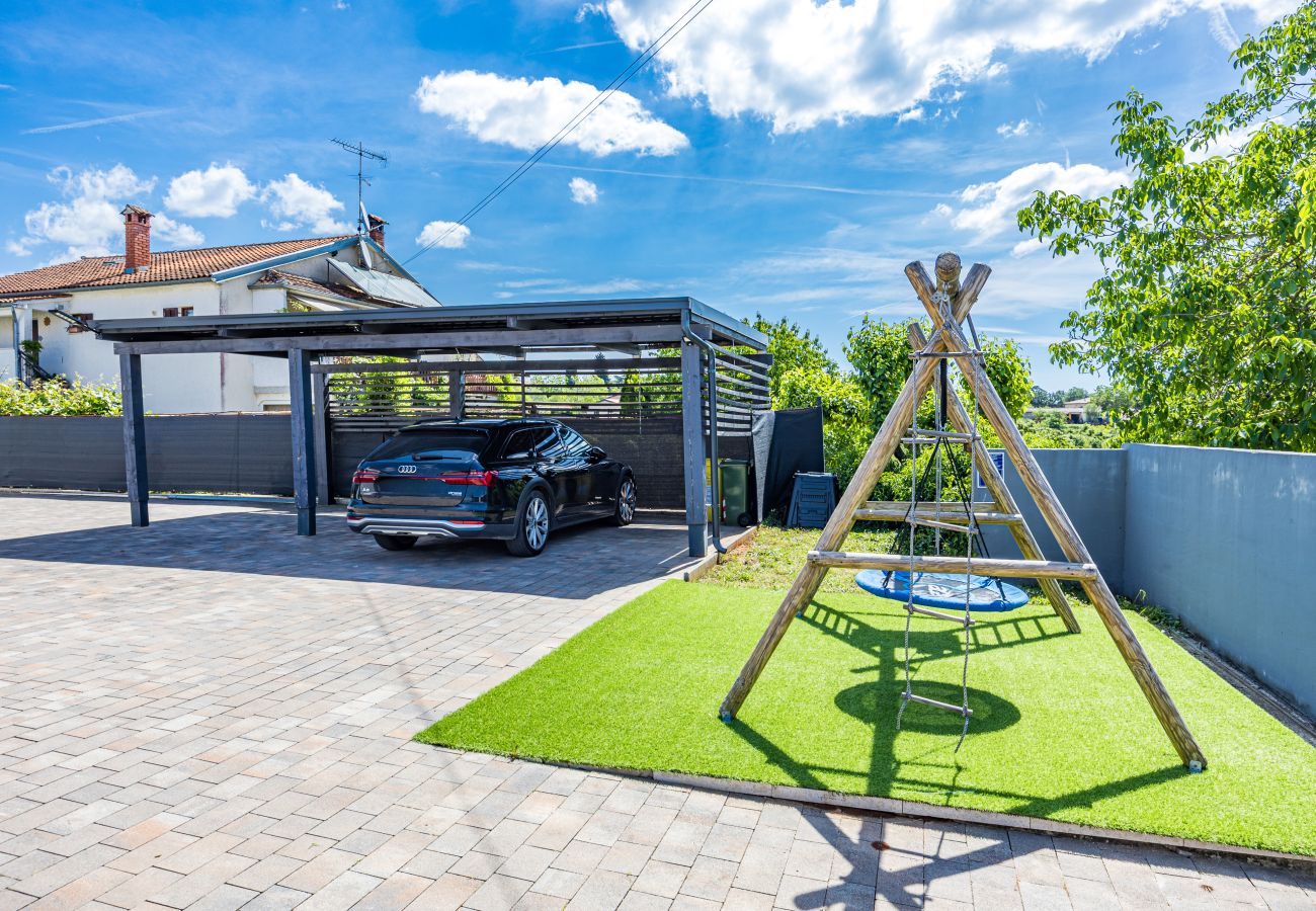 Вилла на Matohanci - Villa Beauty near Rovinj for 7 people with 55 m2 private heated pool, wellness & kids playground
