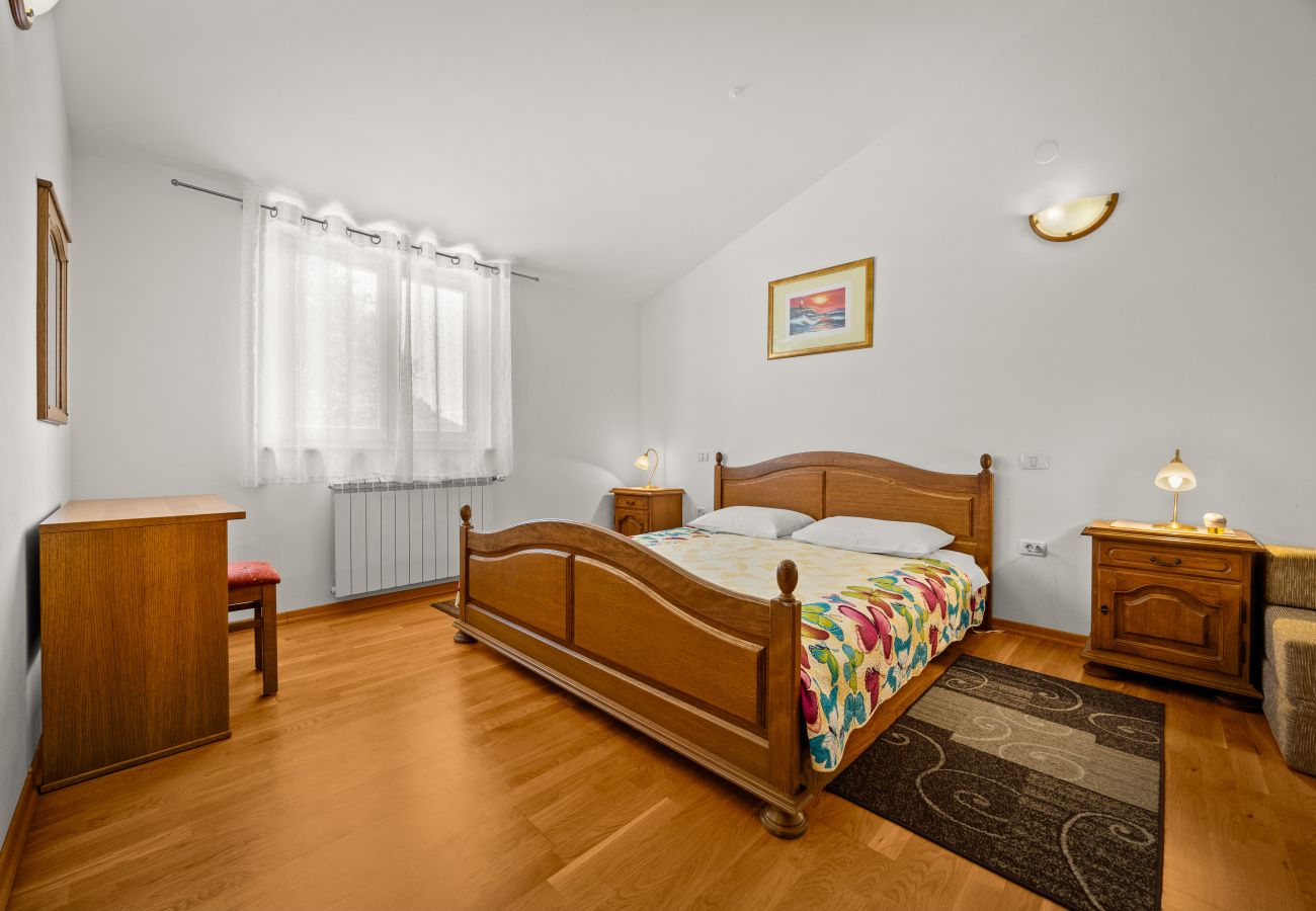 Вилла на Gajana - Villa Oliva near Pula for 9 persons with private pool, sea view & beautiful outside area - 3 km from beach