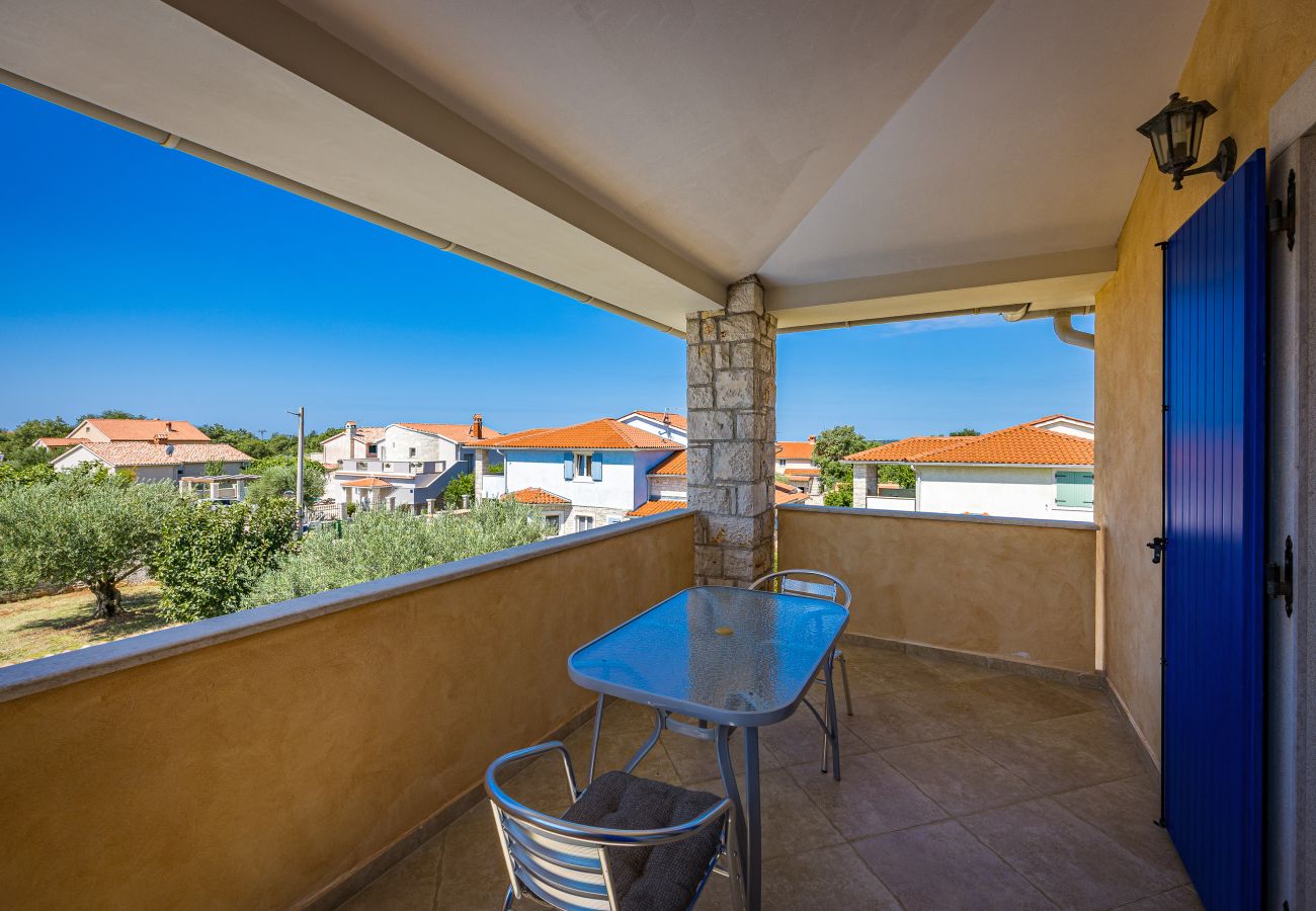 Вилла на Gajana - Villa Oliva near Pula for 9 persons with private pool, sea view & beautiful outside area - 3 km from beach