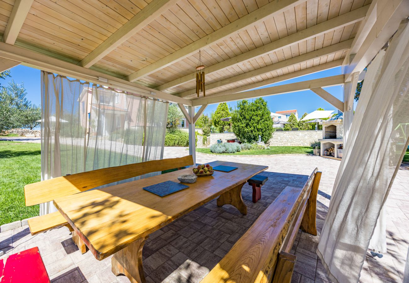 Вилла на Vodnjan - Majmajola Garden Villa for 14 persons near Pula with kids playground, sauna & large garden